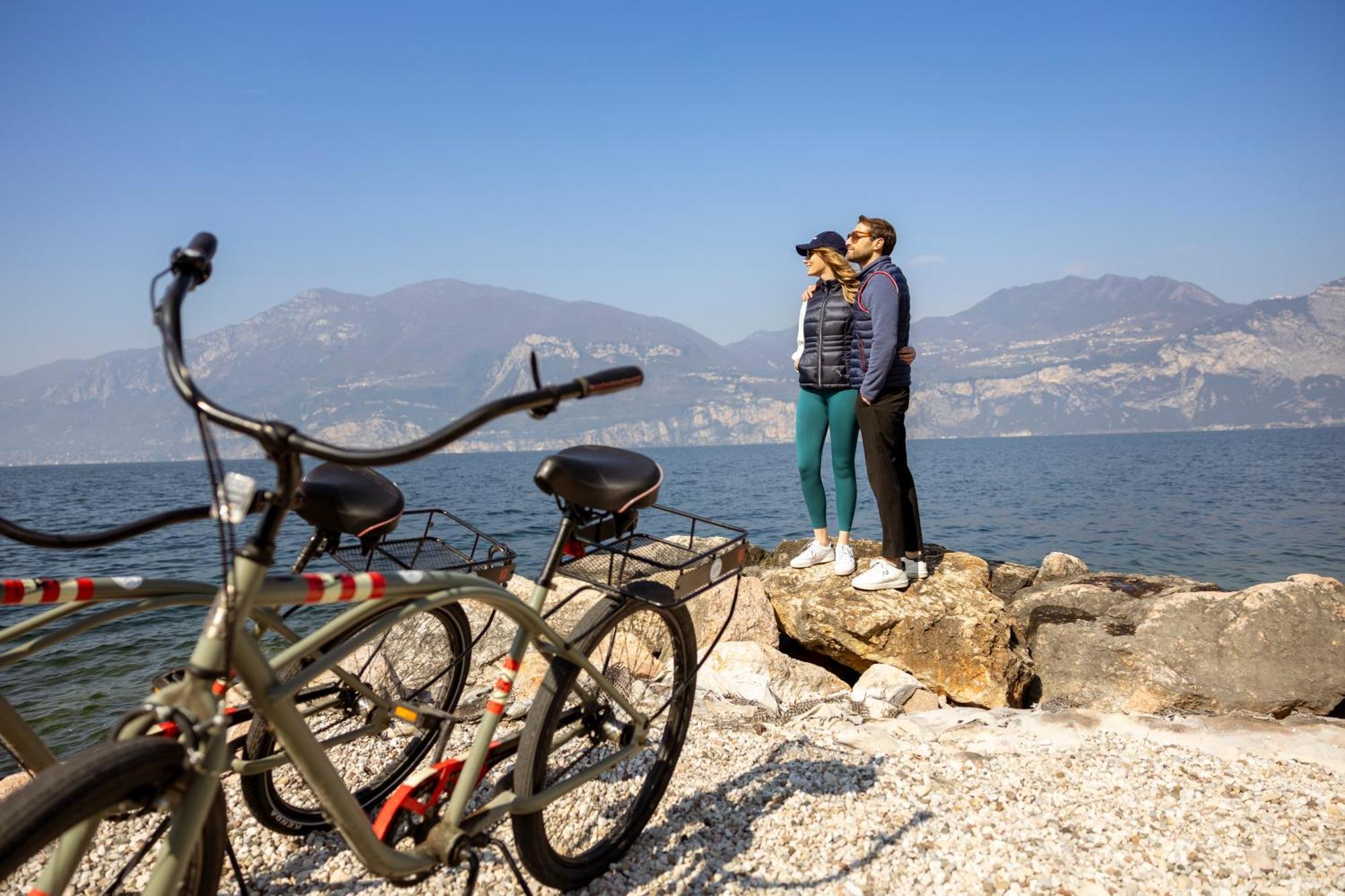 Sunset Residence Brenzone sul Garda Luaran gambar